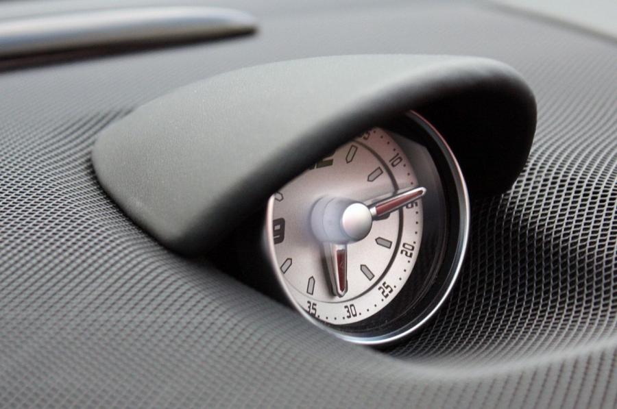  Mercedes-Benz SL550 2013 года  (фото 15 из 51)
